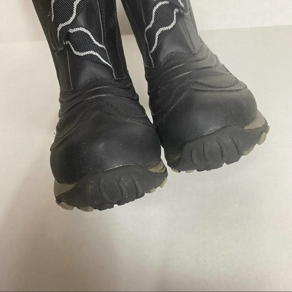 LL‎ Bean Kids Size 1 Snow Tread Winter Boots Black Crisscross Hook & Loop Straps